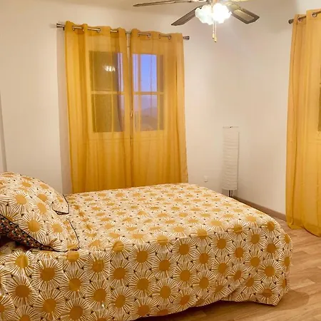 Ground Floor F3 15 Min Away From Ajaccio *