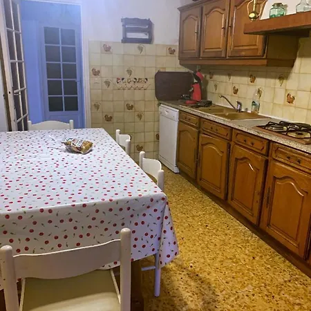 Ground Floor F3 15 Min Away From Ajaccio *